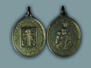 Médaille de saint Joseph portée par les frères de la Congrégation de Sainte-Croix